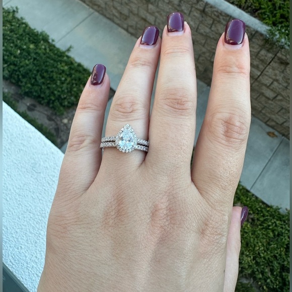 Halo Pear diamond Ring Set in pure 925 Sterling Silver size 10 - Picture 3 of 3